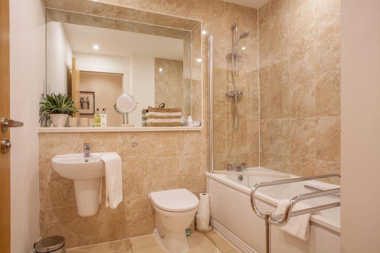 1 Bedroom Flat In The Heart Of Merchant City Glasgow Ngoại thất bức ảnh